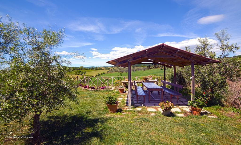 Agriturismo La Valle Degli Ulivi Semproniano Exterior photo