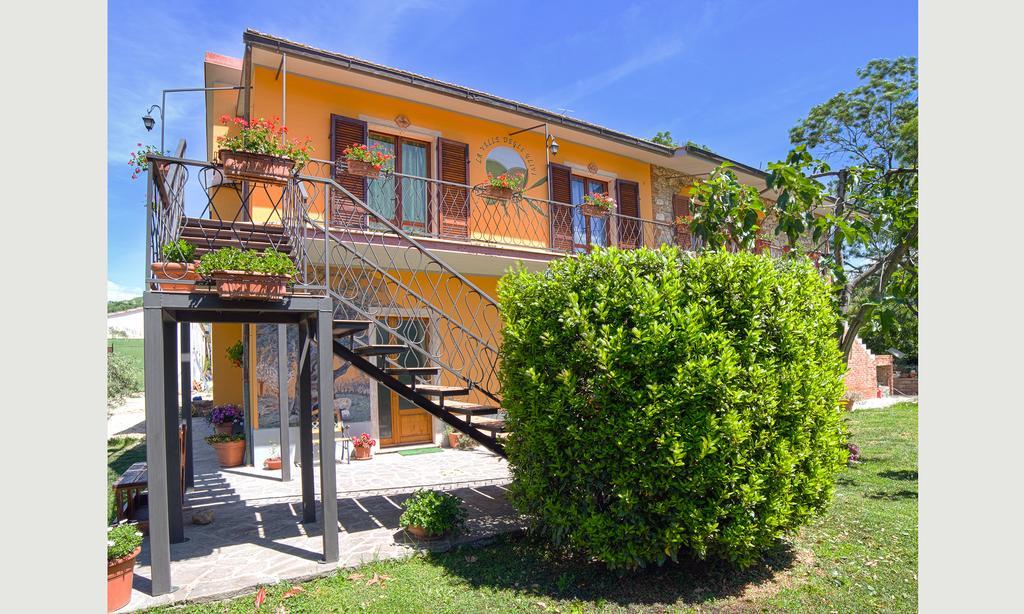 Agriturismo La Valle Degli Ulivi Semproniano Exterior photo